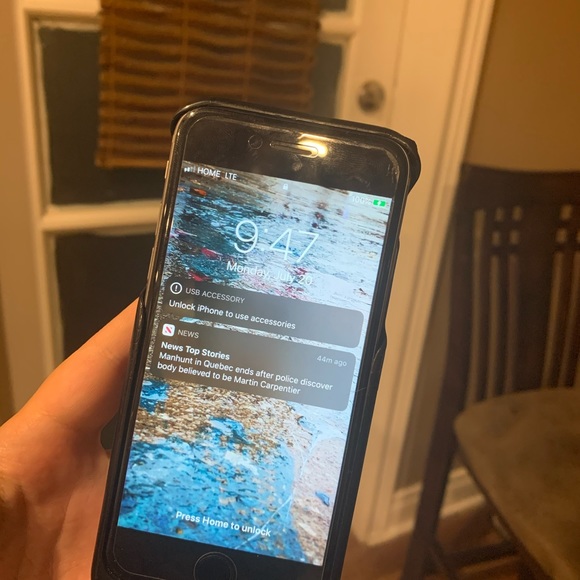 iPhone 6S + external battery case - Picture 5 of 5